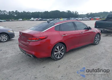 2016 Kia Optima Sx Turbo z USA, uszkodzony, nr VIN 5XXGW4L20GG033803